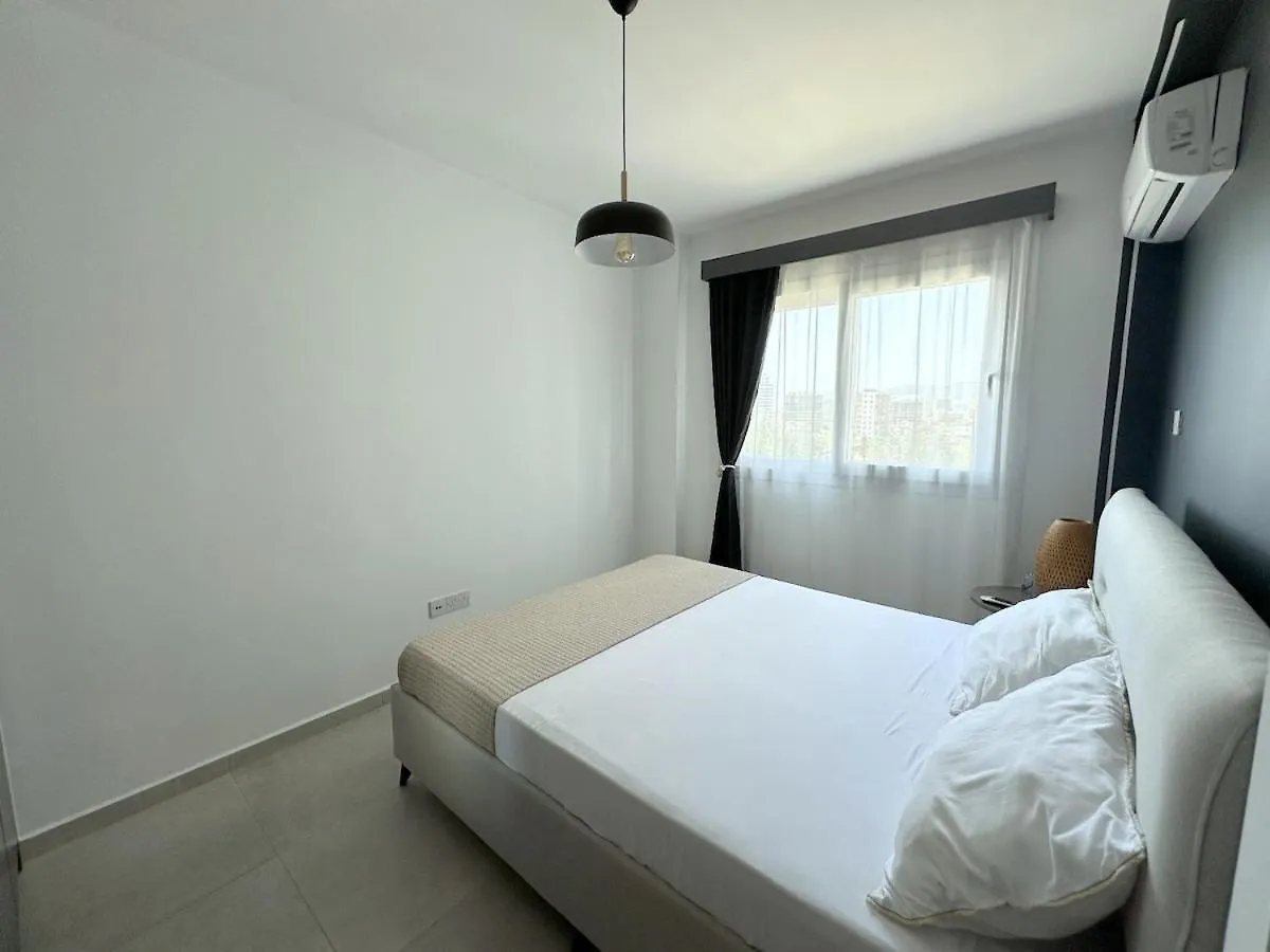 Cheap Holiday Opportunity In North Cyprus Larnaca 0*,