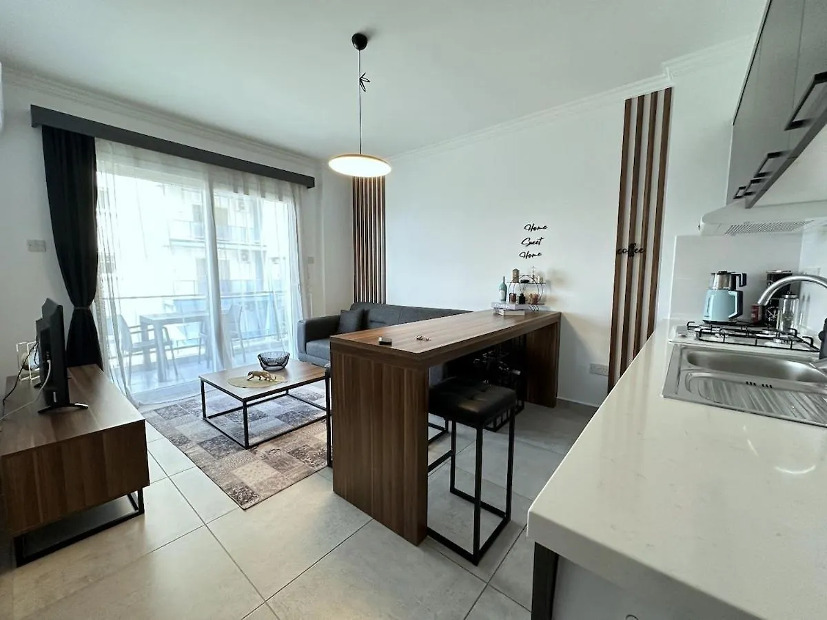 Cheap Holiday Opportunity In North Cyprus Larnaca 0*,  Cypern